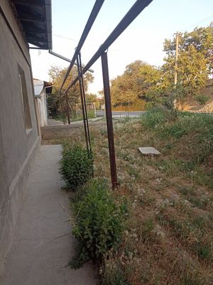 Sotiladi yoʻl yuzida 2 sotix yer maydon