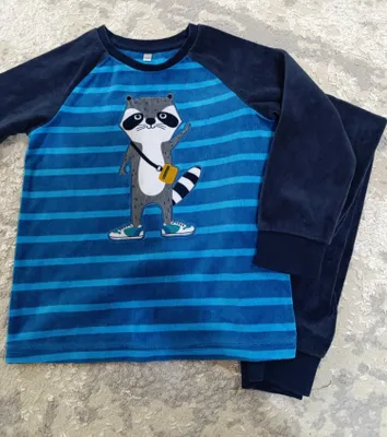 Детская одежда .