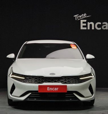 Kia K5 Noblesse..