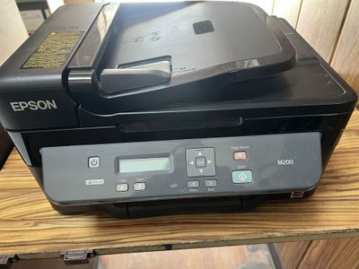 Продам принтер epson m200 3в1 в отличном состоянии