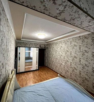 Mirobod Oybek Metrosi yonida kvartira