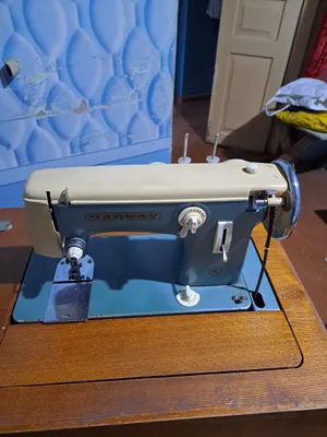 продам швейную машинку чайка 2 в отличном состояни