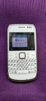 Продам сотовый телефон Nokia E6-00