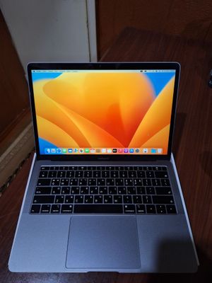 Apple MacBook Air Core i5 8/128GB за 330 у.е!