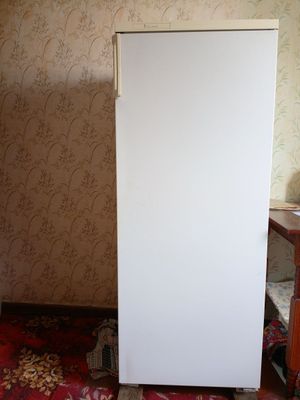 Холодильник б/у Атлант