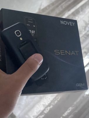 Novey Senat dual sim