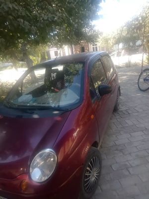 Matiz sotiladi 2500$