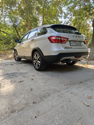 Лада Веста Кросс 2019 пробег 57000.тоза