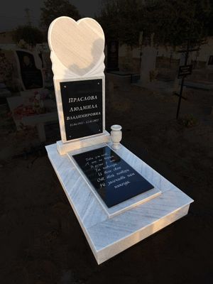 Надгробные памятники ёдгорликлар