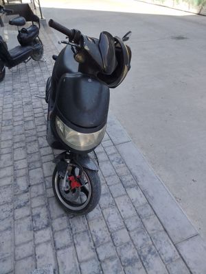Скутер сотилади