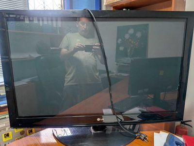 Монитор LG 42 дюйма рабочий