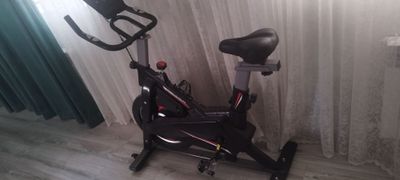 продаеться велотренажор spinning