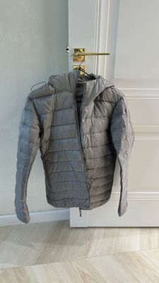 Куртки Uniqlo очень легкие
