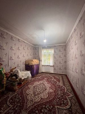 Fayzli xonadon sotiladi