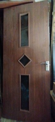 Продам межкомнатные двери.Состояние отличное.Коробки,наличники в сборе