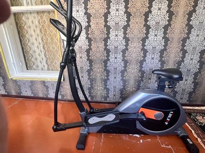 Велотренажо Life Gym 063