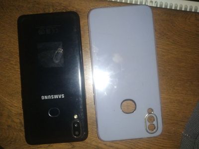 Samsung A10 S sotiladi