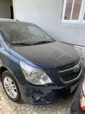 Mashina bir qoʼl minil gan kraskasi toza