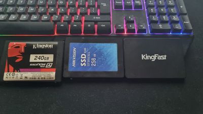 SSD 120GB и 256GB недорого срочно