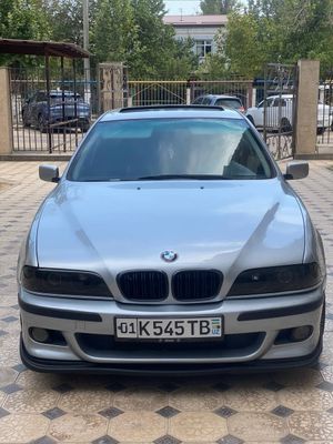 Срочно продаю свою бмв е39