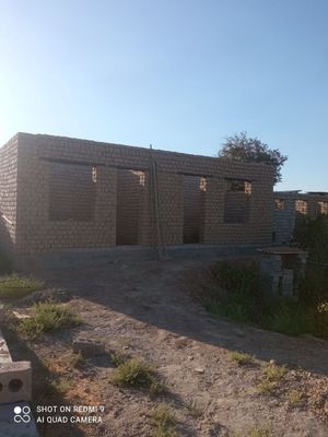 Курилиш тугаланмаган ховли сотилади