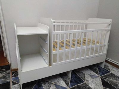 Продам детскую кроватку трансформер
