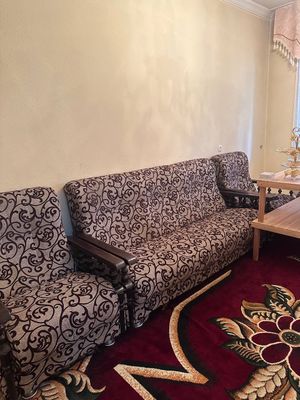 ТОРГ….2 кресла, большой диван, маленький диван,