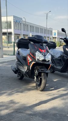 Skuter 150cc italian design