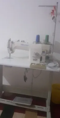 Toʻgʻri chok tikuv moshina sotiladi