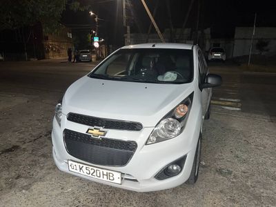 Spark sotiladi holati alo yurgani 130000km ikkita deyalida kraska bor