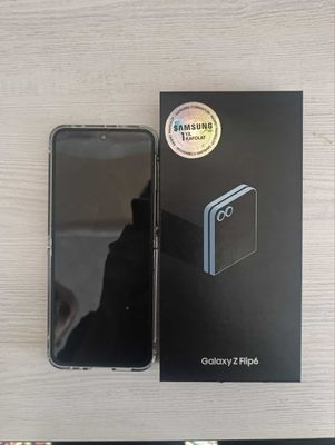 Samsung Z Flip 6 8/256GB
