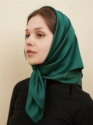 Платок зеленый на шею или на голову из Турции