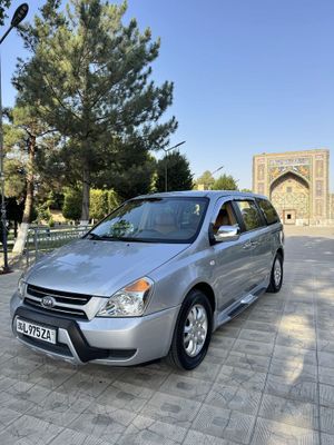 Kia carnival 2007 yil 8600$