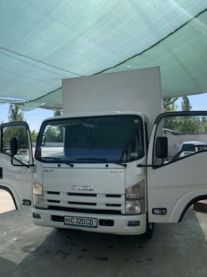 Isuzu SNJ заватиской газ