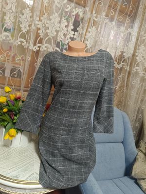 Платье офисное