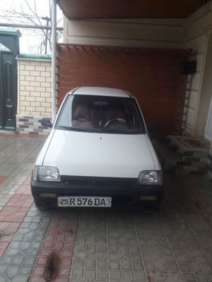 Mashina sotladi tiko