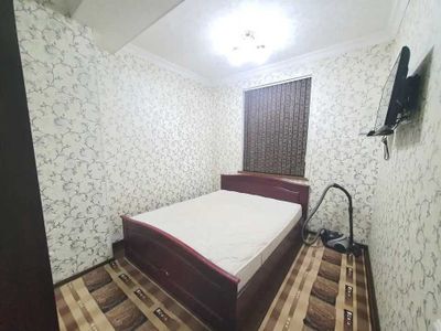 Сдаётся в аренду 2-ком/4/5 квартира на р-н Юнусабадский