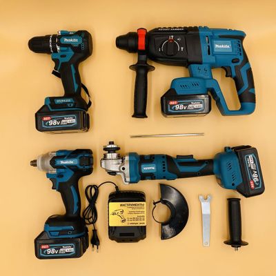 Набор четыре в одном makita va dewalt 4/1 nabor komplekti