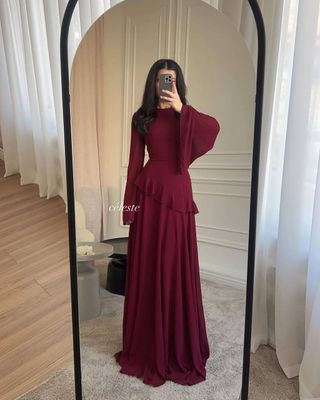Шикарное платье из шифона