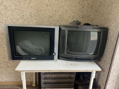 Телевизоры оба за 150