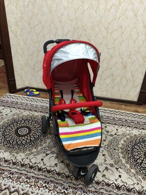 Прогулочная коляска