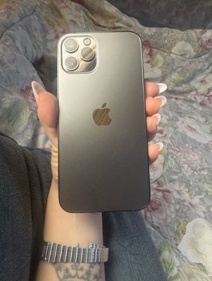 Iphone 12 pro ideal holatda radnoy