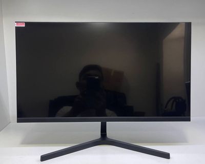 22li Monitor bez ramka