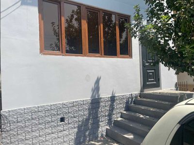 Ibn Sino 1 mavzeda 1 xonali kvartira ijaraga beriladi