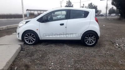 Chevrolet Spark 2 pzitsiya 2011 yil