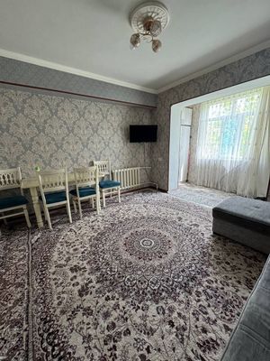 Яккасарой Абдулла Каххор кучасида квартира арендага