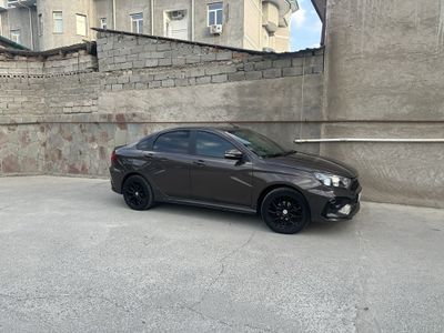 Lada vesta 2017 god gaz-benzin 1,6 motor 93000 km xoroshom sostoyaniye