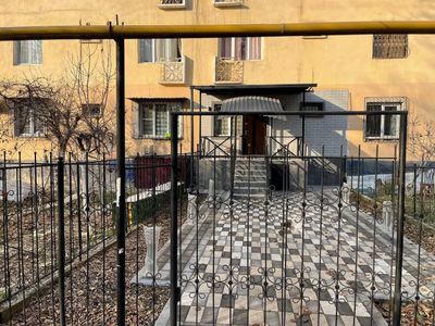 Продаю офис 80 квадрат Рокат махалля Корзинка