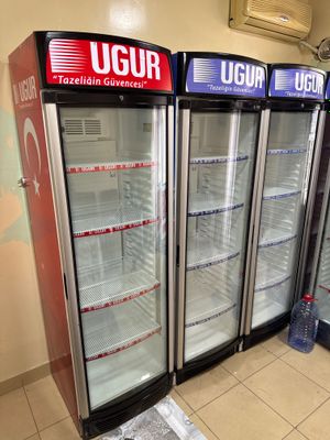 Vitriniy xaladilnik ugur  zavod turkya garantya