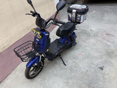 Skuter elektronni
